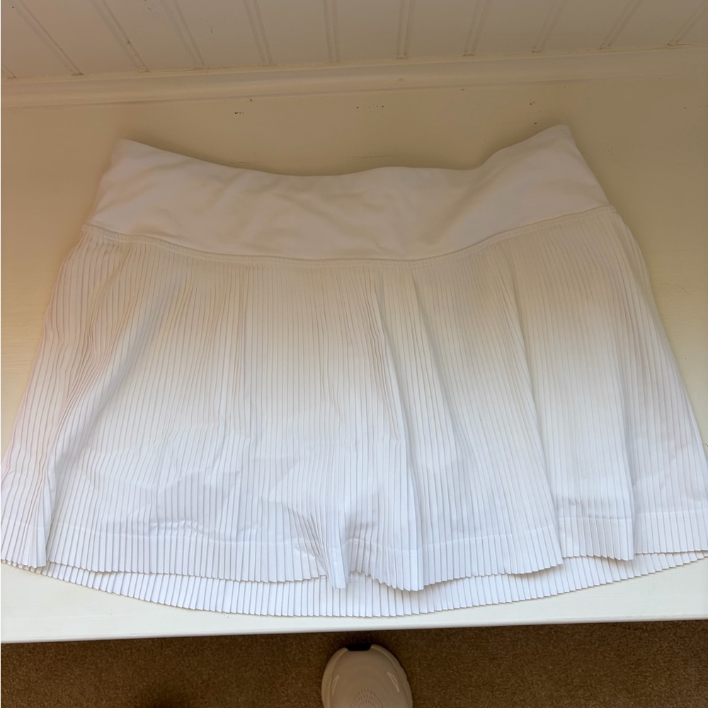 Lululemon White Pleated Skirt